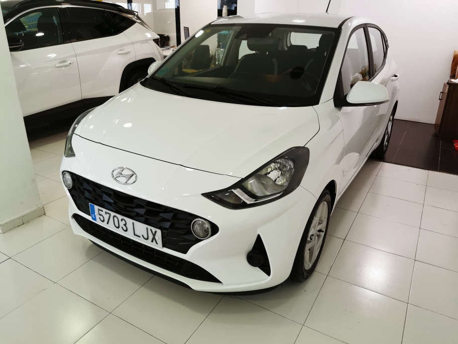 HYUNDAI i10 KLASS 1.0 65CV foto miniatura